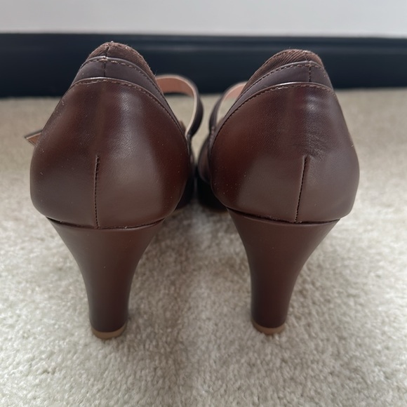 Brown Mary Jane Heels size 8.5 - Picture 4 of 7